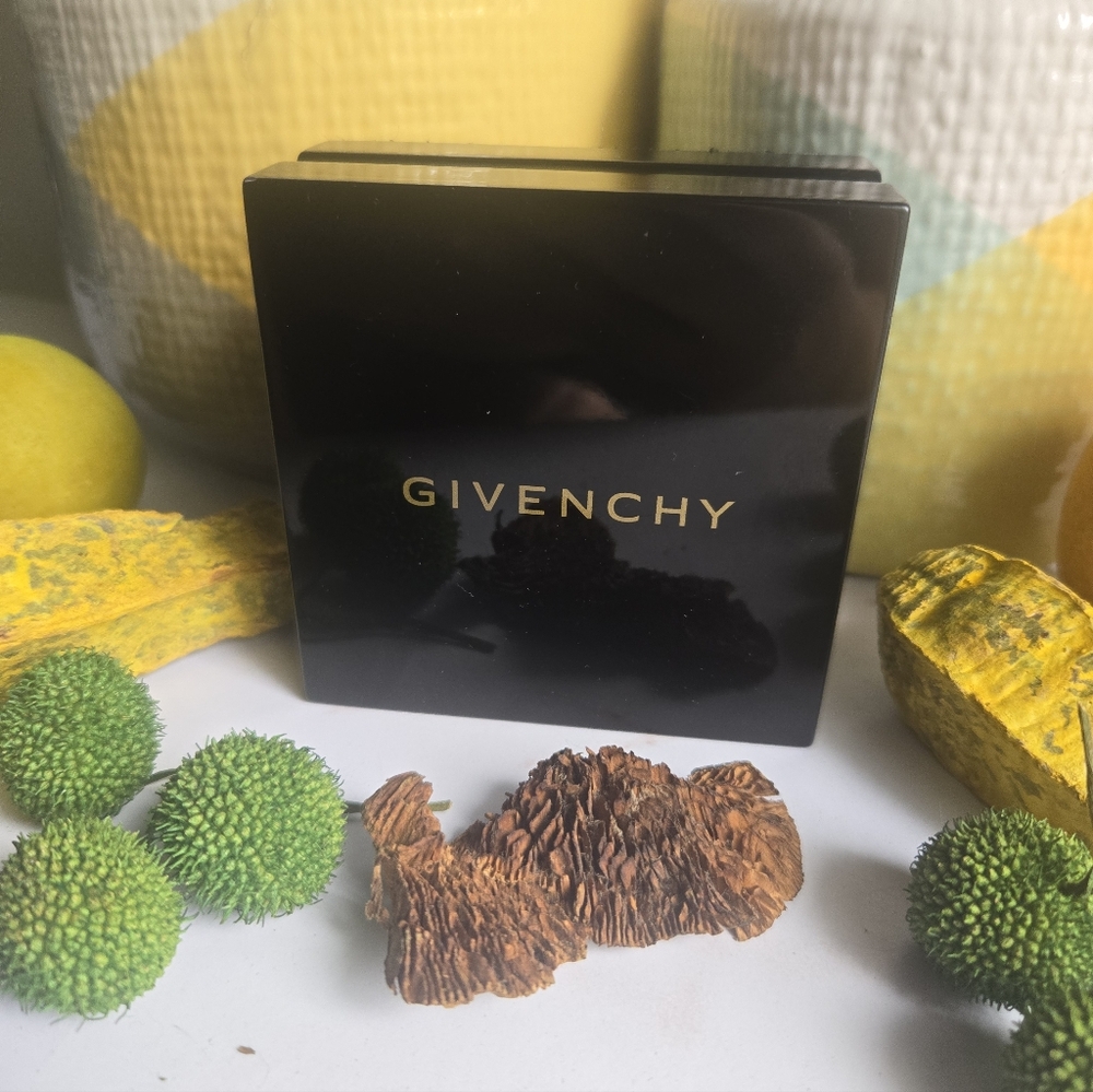NIB Givenchy Silver Tone Blue Crystals Tennis Bracelet - Picture 3 of 4